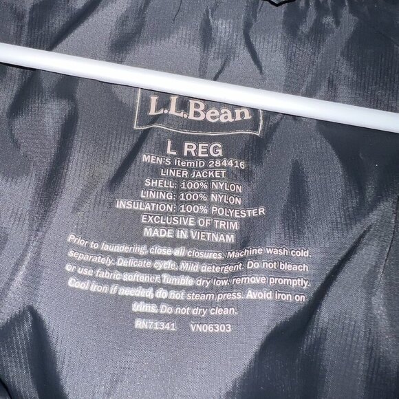 L.L. Bean Men's Waterproof Jacket Size L-Reg - Picture 3 of 6